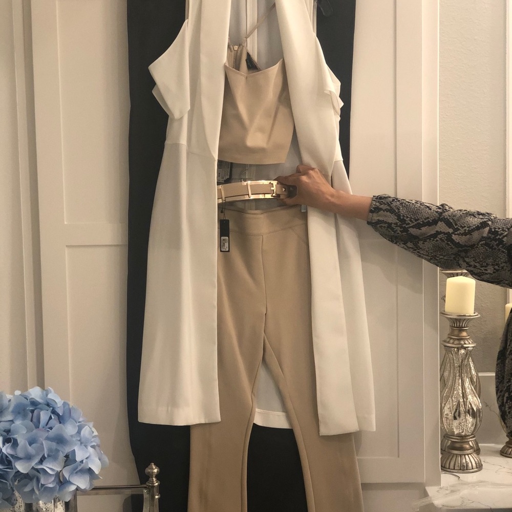 Brand New Marciano outfit with belt